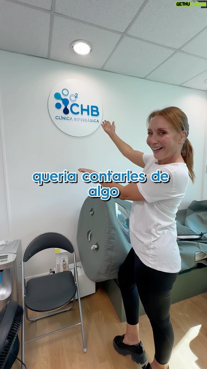 Karen Doggenweiler Instagram - ¡Experimentando una transformación de bienestar con @clinicahiperbarica! 💙✨ Desde el primer día, fui recibida con un trato profesional y cálido en un ambiente verdaderamente acogedor. Las sesiones en Cámara Hiperbárica complementadas con el suministro de vitaminas endovenosas han generado un cambio evidente en mi salud, ¡Me siento totalmente renovada!✨ Esta increíble tecnología no solo se enfoca en la energía y vitalidad, sino que ofrece una amplia gama de beneficios para distintas edades y escenarios. Recomiendo @clinicahiperbarica a aquellos que están en busca de un impulso positivo en su bienestar. Únete a la experiencia☀️ #Bienestar #Oxigenación #ClinicaHiperbarica #Santiago #ad
