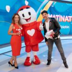 Karen Doggenweiler Instagram - Hoy es Teletón ❤️ 24.500-03 👈🏻 cc: @teleton_chile @jananeme