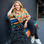 Karen Doggenweiler Instagram - 1 año en mi querido @mega.tv 🩵 Gracias por tanto cariño!!