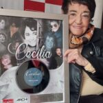 Karen Doggenweiler Instagram - Cuánto talento y entrega querida @cecilia_laincomparable! Nos dejas tristes, pero rodeados de tus canciones y de tu estilo único. Gracias por todo tu inmenso cariño con nuestra familia. Un abrazo gigante a quienes compartieron contigo esta vida. Serás siempre incomparable 💜🙌🏻🎶