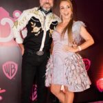 Karen Doggenweiler Instagram - Gracias @wbpictureschile por las fotos 🩷 #BarbieTheMovie #AvantPremiere - Styling: @maxgallegos2015 Vestido: @rubencamposheijboer de la colección @rubencamposcollection Joyas: @erikalexander01 Peinado: @johnperez_hair Maquillaje: @linachiuminatto