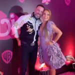 Karen Doggenweiler Instagram - Ayer en la Avant Premiere de la película live action de #Barbie ✨ - Styling: @maxgallegos2015 Vestido: @rubencamposheijboer de la colección @rubencamposcollection Joyas: @erikalexander01 Peinado: @johnperez_hair Maquillaje: @linachiuminatto - Agradecimiento imágenes a @revistasarah @erikalexander01 y @linachiuminatto #BarbieTheMovie #Chile #AvantPremiere #Estreno