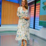 Karen Doggenweiler Instagram - ¡Semana corta! 👗 @mariacherchile 💎 @culto_semijoya