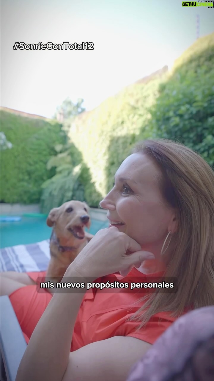 Karen Doggenweiler Instagram - Después de una larga jornada de trabajo me gusta pasar tiempo con mi familia, tener un rato para mi y cuidar de mi salud bucal junto a @colgate_chile! Les cuento que además está con una promo buenísima para empezar este 2024 con todo, solo tienes que comprar productos colgate total 12, guardar el empaque y entrar a su página web a rellenar datos. Premios: 2 pasajes a un crucero por el caribe y premios mensuales de $ 2.500.000 ❤ ¿Tú ya compraste tus productos colgate total 12 y participaste de su increíble promo? #publicidad #SonrieConTotal12