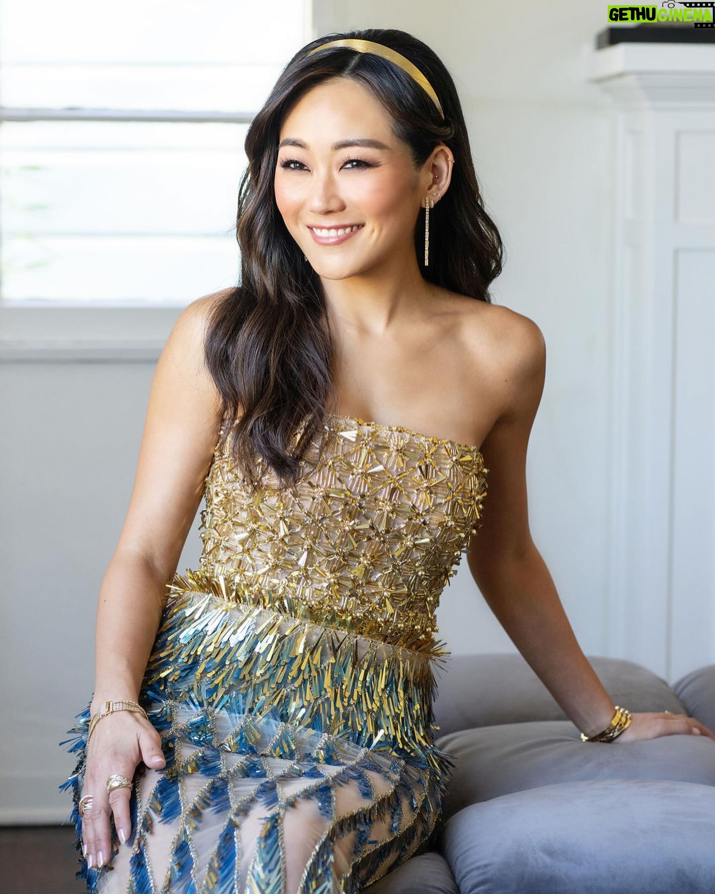 Karen Fukuhara Instagram - Getting ready for the Golden Globes yesterday Big thanks to my glam team @nhinako_makeup @dereksyuen @highheelprncess 🥹 felt so confident in this globes look and it’s all thanks to you ❤️ MVP Photographer @katielevinephoto thank you SO much for flying in to get these shots 📸 I am in awe of you!!! Thank you thank you thank you