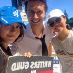 Karen Fukuhara Instagram - Congrats to the WGA 🎉 Thank you @miglovin for the pic! @wgastrikeunite @wgawest @wgaeast