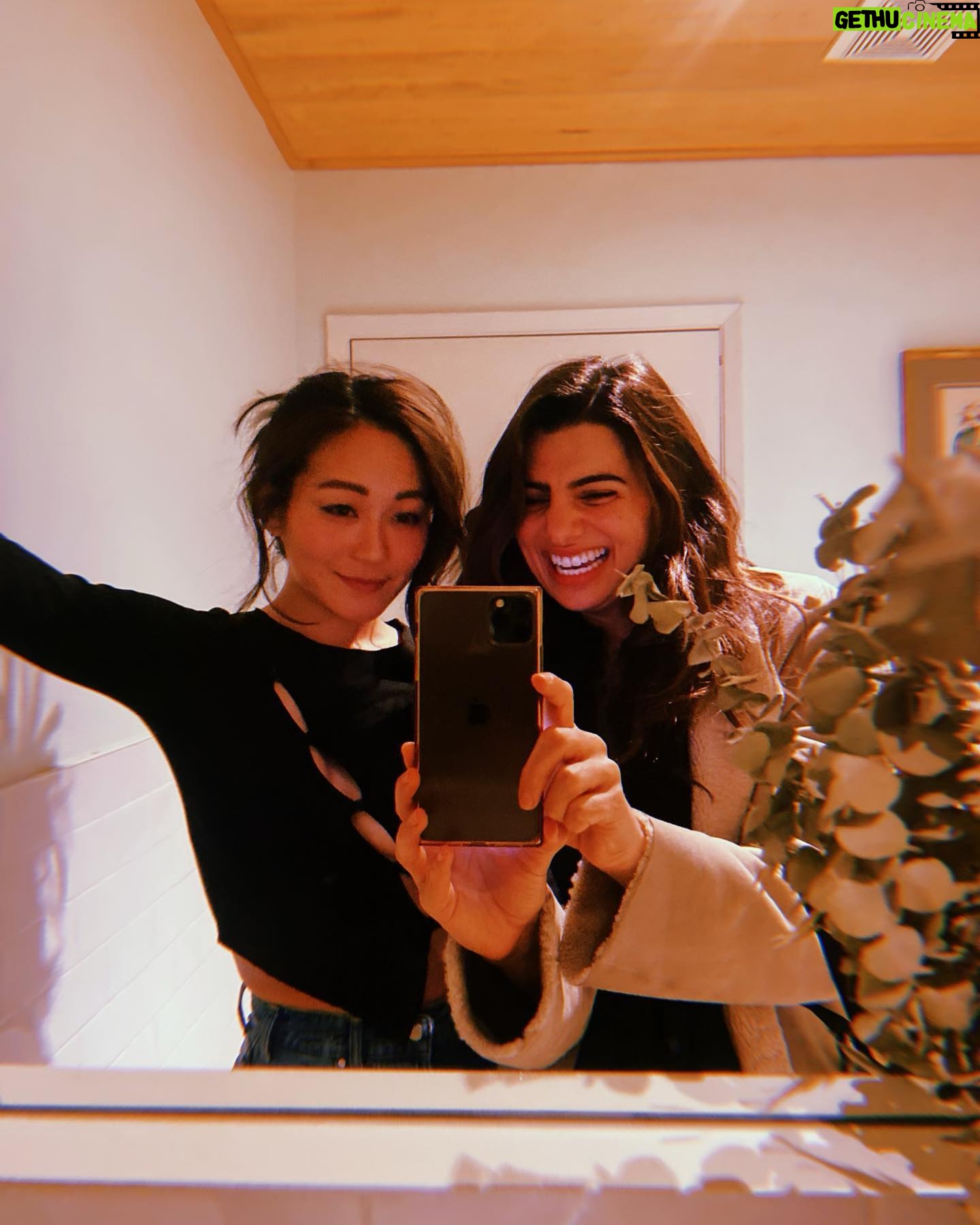 Karen Fukuhara Instagram - Reunited after 10 days 😂