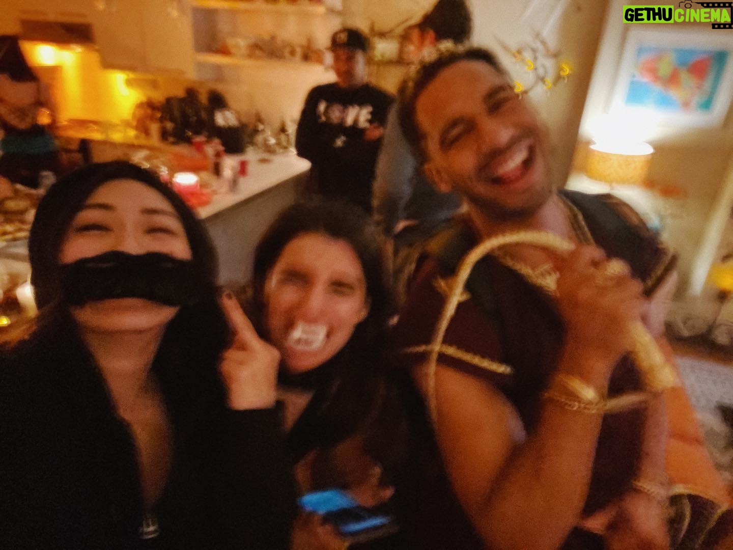 Karen Fukuhara Instagram - Happy Halloween from our family to yours🎃👻