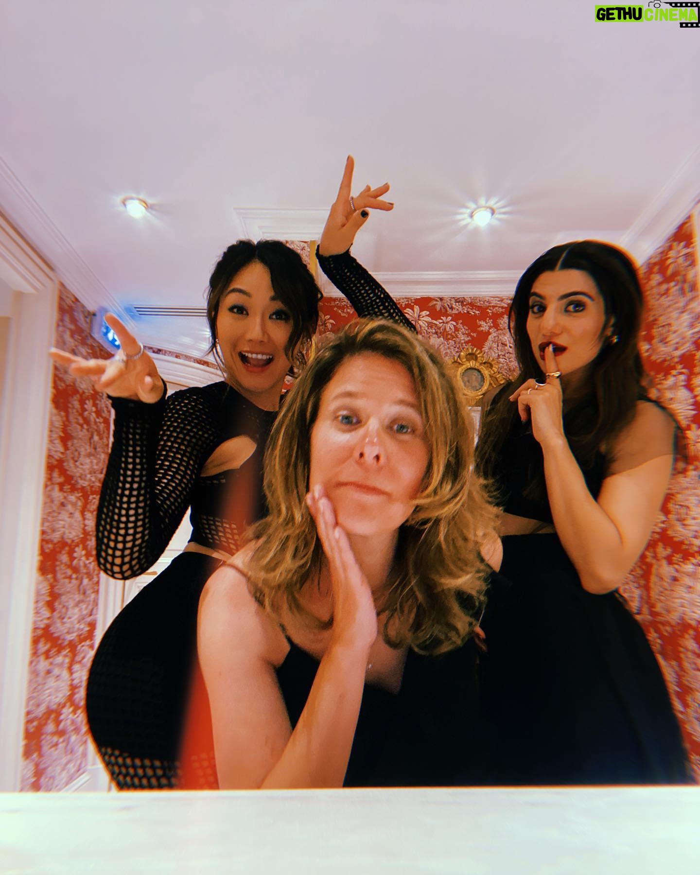 Karen Fukuhara Instagram - Bathroom selfies continue - guess who decided to join us