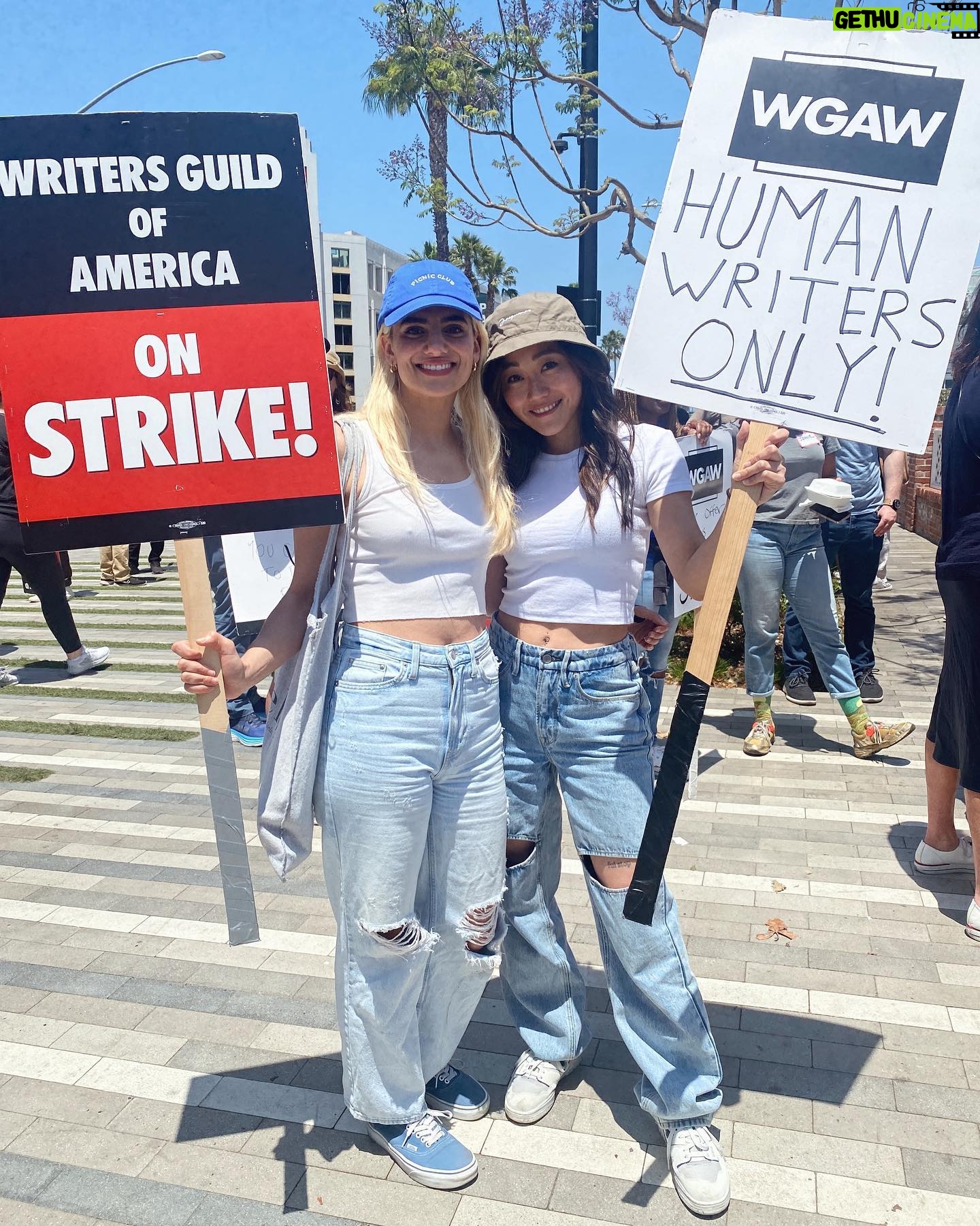 Karen Fukuhara Instagram - @theboystv & @genv for @wgastrikeunite 🎉