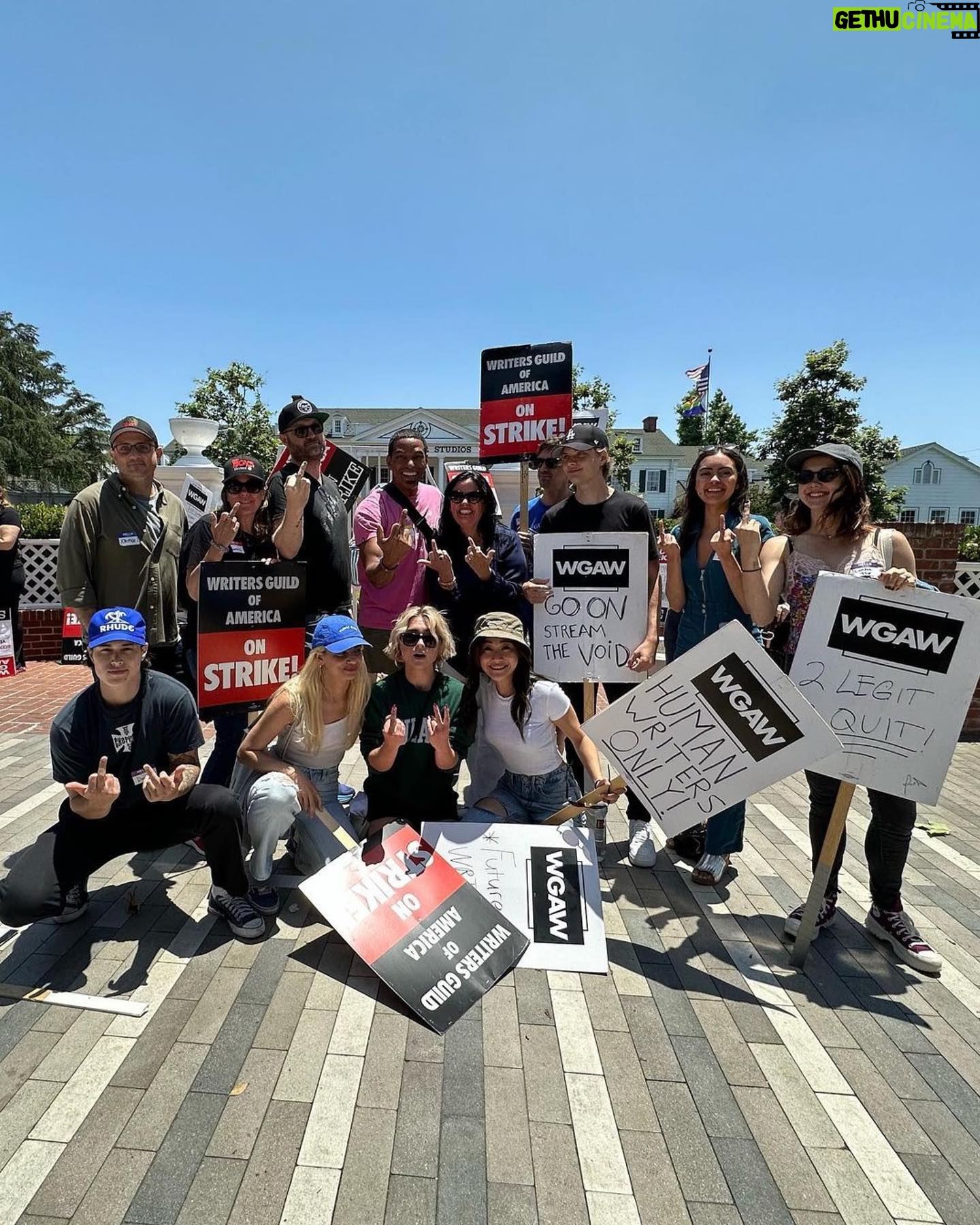Karen Fukuhara Instagram - @theboystv & @genv for @wgastrikeunite 🎉