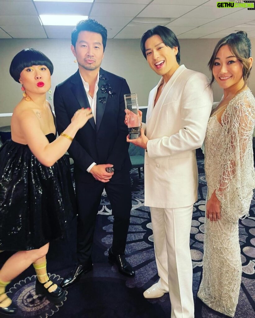 Karen Fukuhara Instagram - When I was asked to present the Global Groundbreaker award this year, I was shocked to find out I would be handing the award to a childhood friend I have not seen in over a decade. @mackenyu & I began our martial arts journey in karate class together - we’d train multiple times a week and cheer each other on at tournaments. (Shout out to Hasegawa-sensei) With my mom teaching him piano, our brothers being in the same grade and all attending Japanese school together, I guess our lives were intertwined more so than I thought. I lost touch with him after leaving for college, but have been cheering him on as he established his career in Japan, and now here in Hollywood. I was so SO proud to see him shine center stage last night accepting his award. Another shocking thing was when I found out 2 days ago that I’d be presenting the award with @atsukocomedy - who is also a childhood friend! My mom would bring me to Atsuko’s house every week when she taught her piano. We’re both Venice alums. Her family babysat my little brother. The first time I saw her comedy special I remember showing my mom clips of it, as well as all of the funny videos she makes with her mother and grandmother. We were both so in awe. Now she’s doing a sold out world tour!! There’s a Japanese word called 「微笑ましい」 (hoho-eh-ma-shii) - a situation/moment that produces a heartwarming smile. That’s how I felt all night. Thank you @unforgettablegala @character.media @asialab.kr @amazonstudios for such a special night. This reunion would not have happened without you!