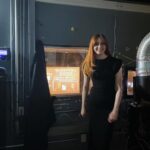 Karen Gillan Instagram - Backstage at a fan screening for Sleeping Dogs - out March 22nd folks! Styled by @rebeccacorbinmurray Hair @hairbycandicebirns Make up @valeriaferreiramakeup