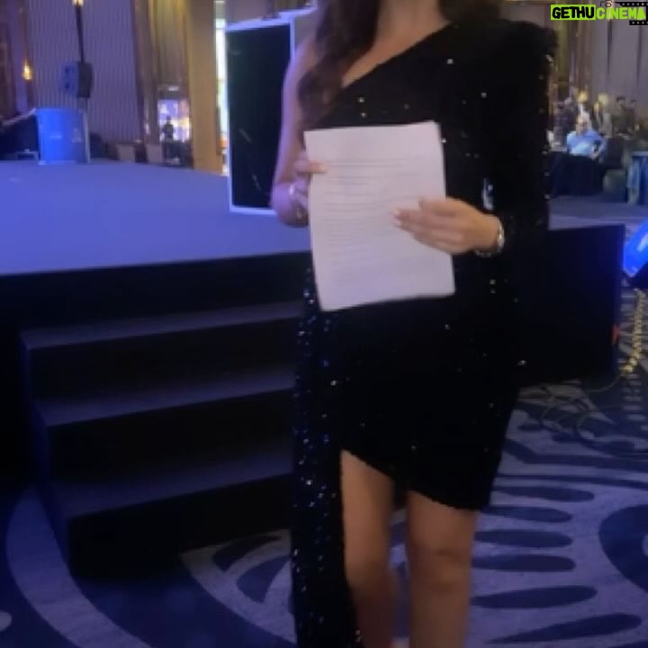 Karishma Kotak Instagram - Always great to be back at “The city of Joy” Kolkata!!!! So happy to have been invited to host the launch and trophy unveiling for the @bengalprot20league 🏏 Can’t wait to host the league 11th June onwards!!! #tvpresenter 🎤