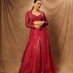 Karisma Kapoor Instagram - Lady in Red 👠