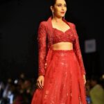Karisma Kapoor Instagram – ‘Twas Red 🍒🌶️💋

@awignaofficial @timesfashionweek @thewisedesign 

#BombayTimesFashionWeek