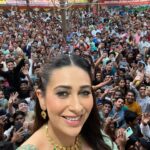 Karisma Kapoor Instagram – Summer days 💚🌼💚

@kalyanjewellers_official