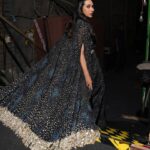 Karisma Kapoor Instagram - Lights,Camera,Dance ! 💃🏻🕺🏻🪩 behind the scenes with #DanceDewane #ComingSoon🔜