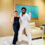Karisma Kapoor Instagram - Painted the town blue 🩵💎✨ at the opening of the new @tiffanyandco store at @jioworldplaza with my most favourite @ranveersingh 🤗🥰 #TiffanyAndCo #AboutLastNight