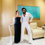 Karisma Kapoor Instagram - Painted the town blue 🩵💎✨ at the opening of the new @tiffanyandco store at @jioworldplaza with my most favourite @ranveersingh 🤗🥰 #TiffanyAndCo #AboutLastNight