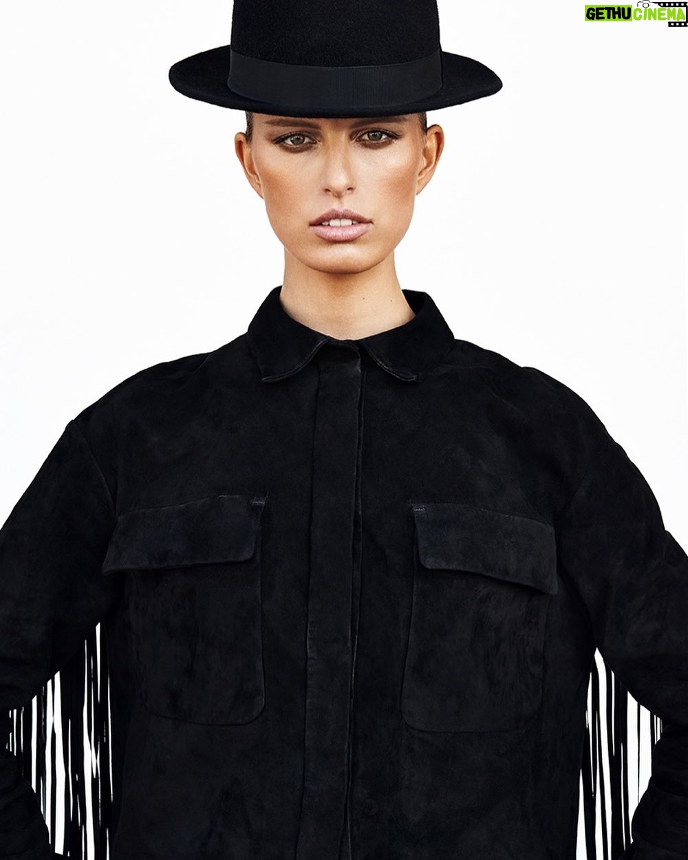 Karolína Kurková Instagram - Western F L A I R is here to stay. #kkstyle