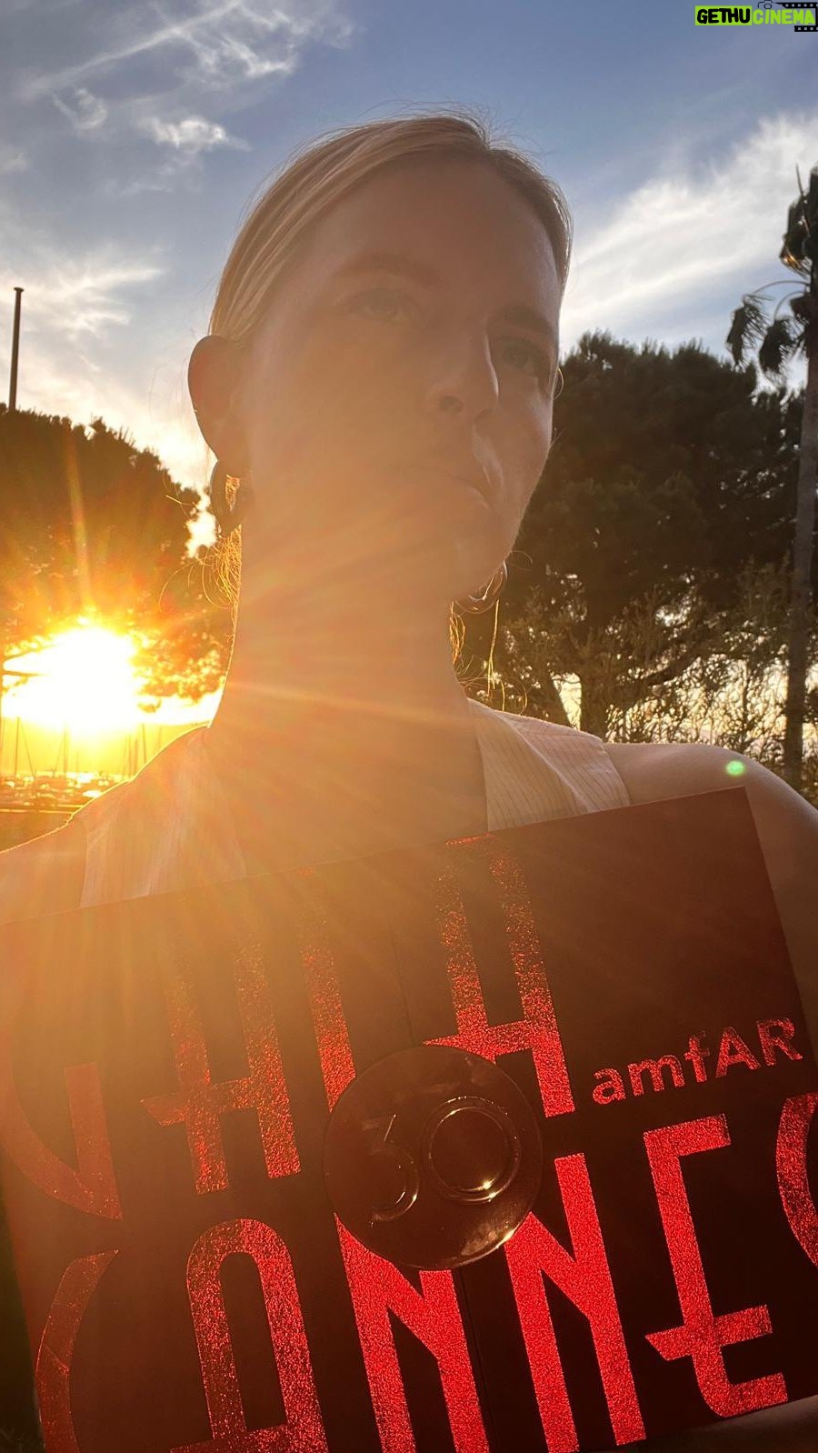 Karolína Kurková Instagram - I've arrived in CANNES! ✨🥂 @amfar @carineroitfeld