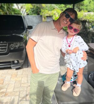 Karolína Kurková Instagram - Daddy Daughter Date. LunaGrace is ready... dressed by herself 🎀✨🪩💎 #lunagracestyle