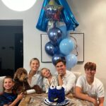Karolína Kurková Instagram – Celebrating as a family with D A D. 🩵🎂 #memories #wearefamily