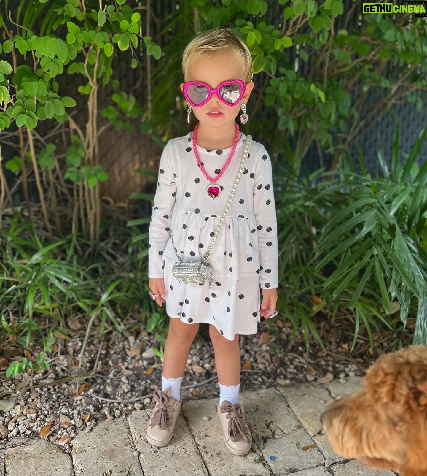 Karolína Kurková - 3K Likes - Daddy Daughter Date. LunaGrace is ready... dressed by herself 🎀✨🪩💎 #lunagracestyle