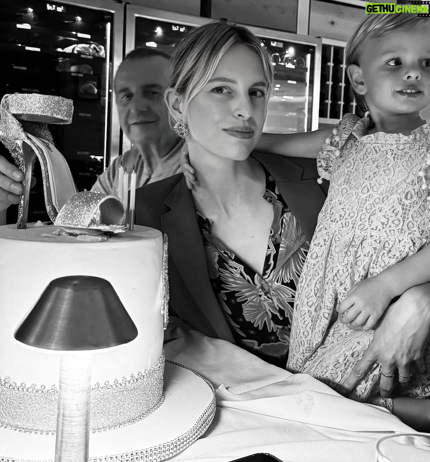 Karolína Kurková - 5.7K Likes - Birthday celebrations with family. ❤️✨🥂