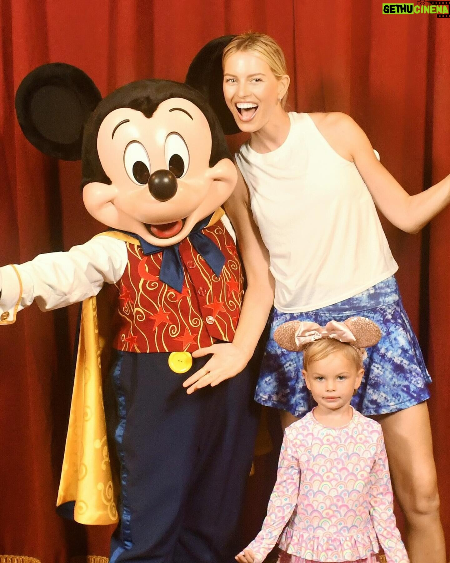 Karolína Kurková - 4.8K Likes - Most Magical Place on Earth! 🩵✨"If you can dream it, you can do it." - Walt Disney #bippidiboppidiboo #springbreak #disneyworld #memories
A big thank you to @madeover.travels for helping us plan and have the best time at Disneyworld!