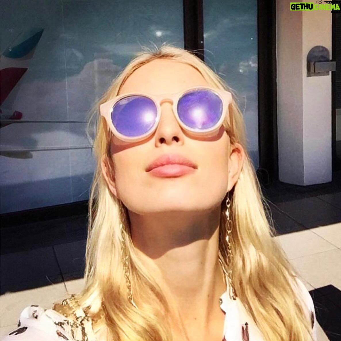 Karolína Kurková Instagram - "In between goals is this thing called life that has to be lived and enjoyed." 💛