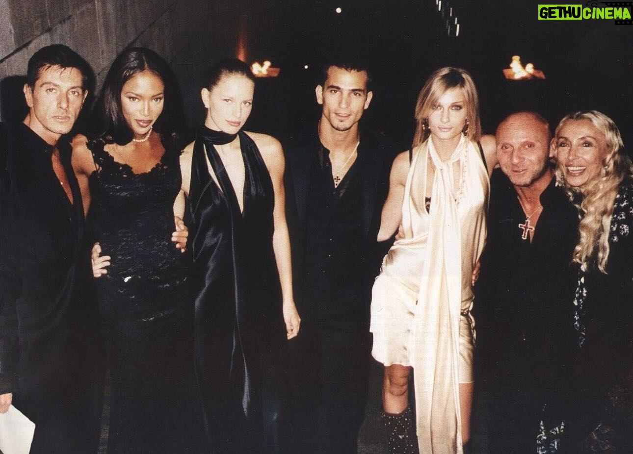 Karolína Kurková - 2.4K Likes - Milan September 2002 // @dolcegabbana @naomi @karolinakurkova @enriqueapalacios @evariccobono @francasozzani1
Photo by: @mariotestino