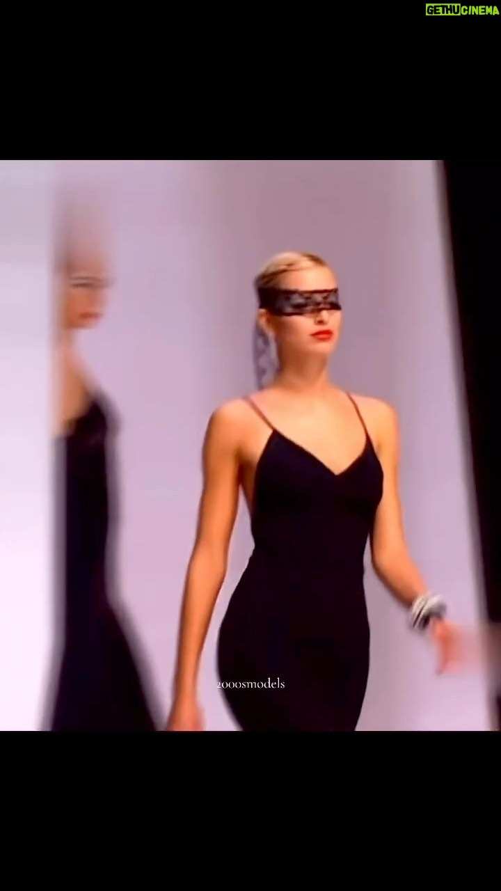 Most liked Instagram photo of Karolína Kurková