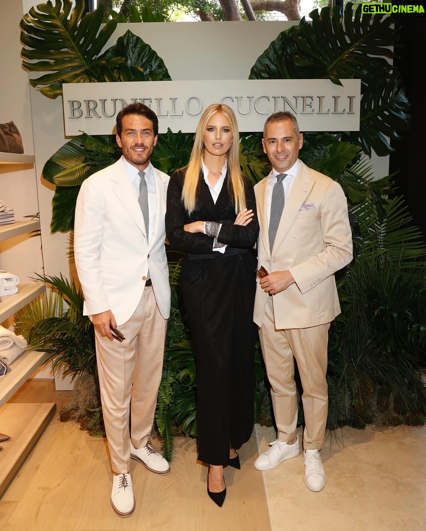 Karolína Kurková - 2.6K Likes - A warm welcome for @brunellocucinelli_brand newest opening. Congrats on a beautiful store and location, thank you for including me in the celebration! 🥂 @brunellocucinelli @miamidesigndistrict
