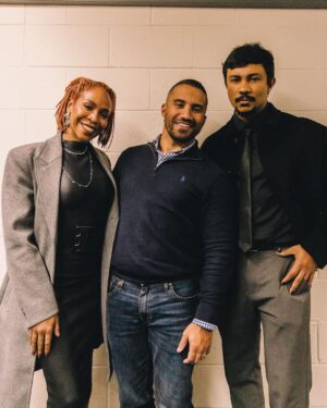 Karol Conká Instagram - Issoan, bem bonita aqui fora com os preciosos @kond e @euxama em Harvard.
