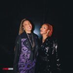 Karol Conká Instagram - União de forças, vibrações e rimas. Quando duas gerações de mulheres do Hip Hop se encontram para escrever juntas mais um capítulo da história. 🎤🔥 foi incrível @karolconka 🖤