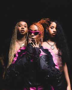 Karol Conká Instagram - Clipe de NEGONA no ar! Link na bio 🔥