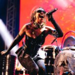 Karol Conká Instagram – Muito obrigada @festivalmada, que noite maravilhosa tivemos juntos. 
Um beijo enorme em todos os natalenses, sou muito grata pelo carinho e reconhecimento que recebo. Até a próximaaa. ❤️
Foto: @ianrassari 
Styling: @dariomittmann