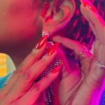 Karol Conká Instagram - Hoje vai ao ar o programa que participei, Te Vejo No After no @multishow às 22h30, vai ser tudooaan! Bora assistir. 💙