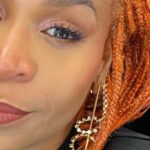 Karol Conká Instagram - Bem tranquila porque acabei de receber o corte do clipe de Negona feat @tashaokereke e @tracieokereke e quero dizer que a @aishambikila arrasou na direçawn. Não vejo a hora de lançar pra vcs, me sinto pronta.