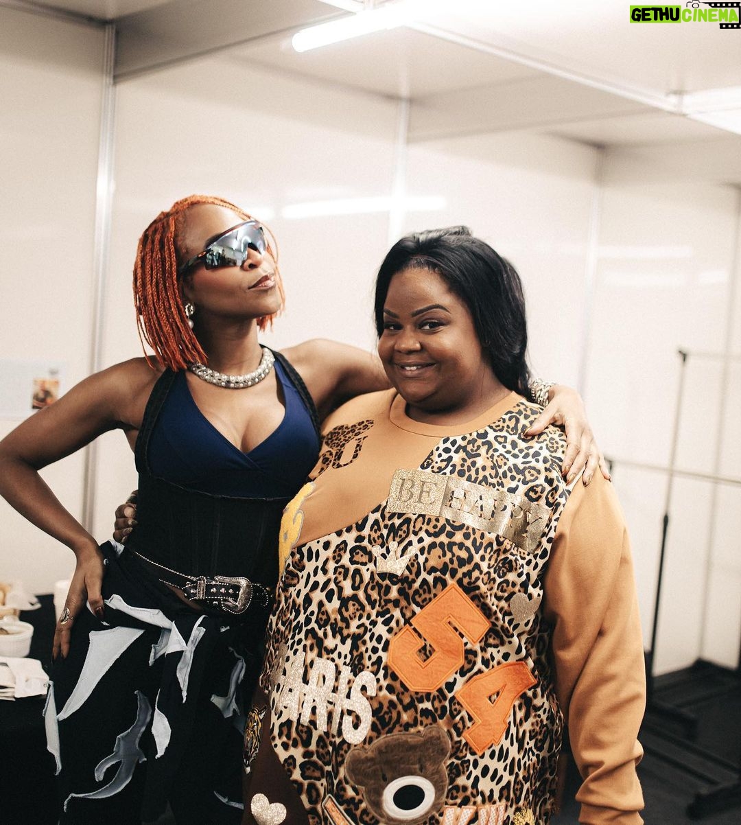 Karol Conká Instagram - @rockthemountain 🔥 Que delíciaa participar desse festival e dividir o palco com a minha amiga bandida @mccaroldeniteroioficial. ❤️ Foto: @ianrassari
