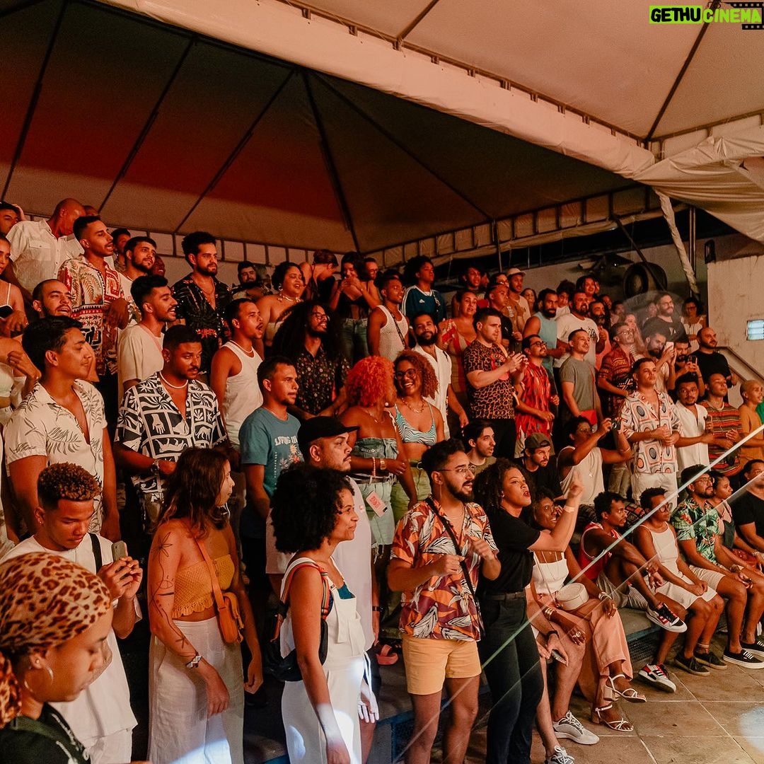 Karol Conká Instagram - Karol Conká (@karolconka) fez a CAIXA Cultural Salvador (@caixaculturalsalvador) balançar na primeira noite no Festival Palco Brasil! 👯♀️ Grande alegria reabrir o projeto com a energia lá em cima! ❤️ 📸 Caio Lírio (@caiolirio)