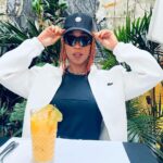 Karol Conká Instagram – Já comecei o meu final de semana assim. ✨