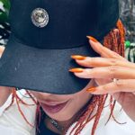 Karol Conká Instagram – Já comecei o meu final de semana assim. ✨