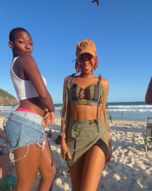 Karol Conká Instagram - Desse jeito