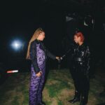 Karol Conká Instagram - União de forças, vibrações e rimas. Quando duas gerações de mulheres do Hip Hop se encontram para escrever juntas mais um capítulo da história. 🎤🔥 foi incrível @karolconka 🖤