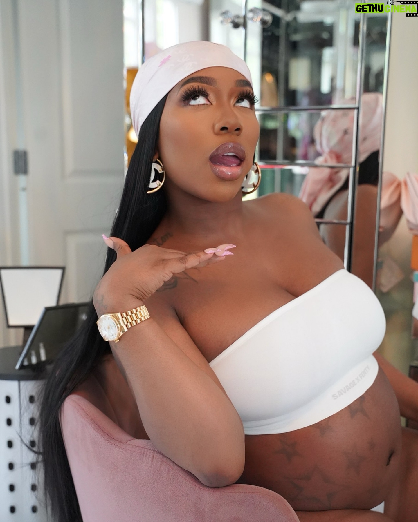 Kash Doll Instagram - pregnant and paid 💅🏽 get the rest of my pics on @onlyfans link in bio