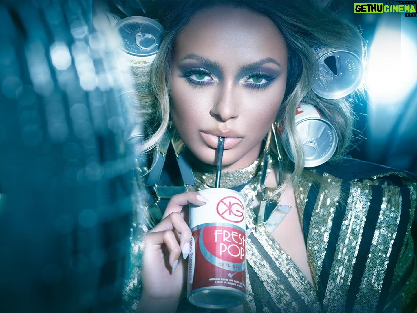 Kat Graham Instagram - In honor of my disco era and Miss Ross here’s a throwback to the Love Music Funk Magic album shot by @randeestnicholas 🕺🏽🪩💕✨