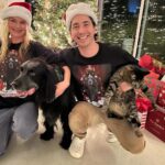 Kate Bosworth Instagram - Wishing you all the Happy-est Holiday! 🎄 Love, The Bongs 😘